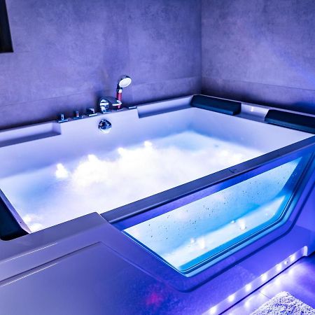 Domek Hot Tub Jacuzzi Chillout Kołobrzeg Kültér fotó