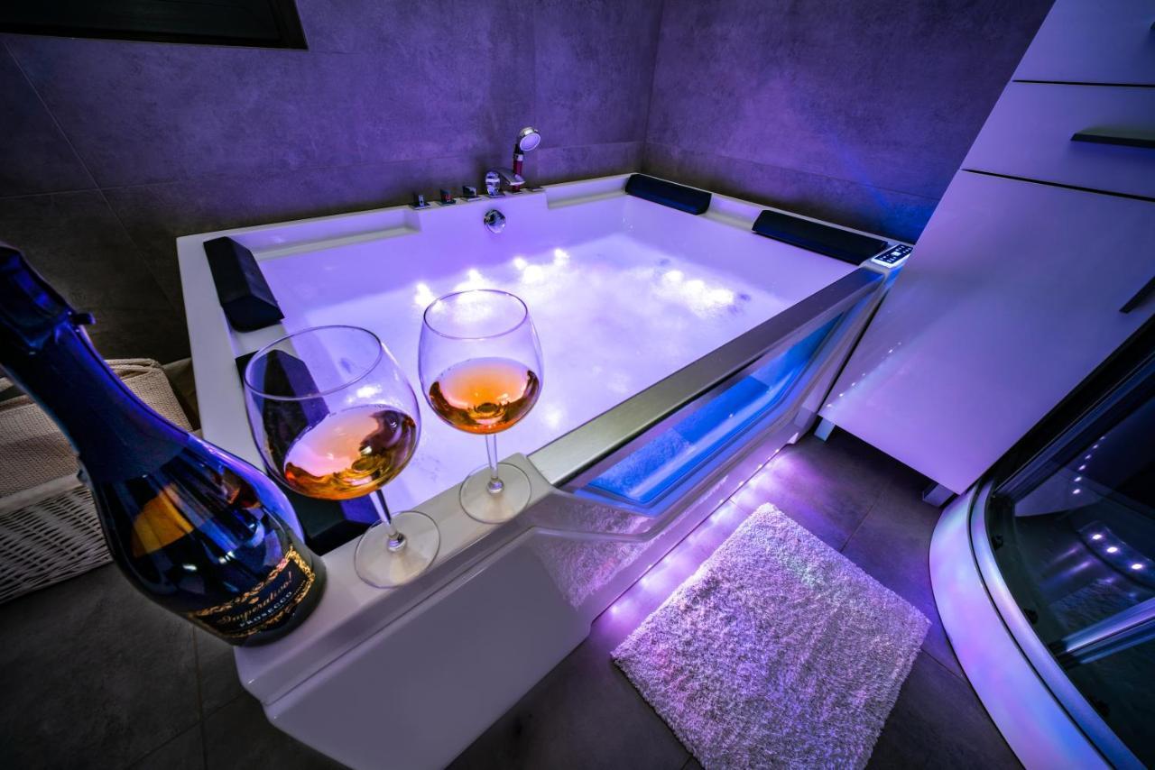 Domek Hot Tub Jacuzzi Chillout Kołobrzeg Kültér fotó